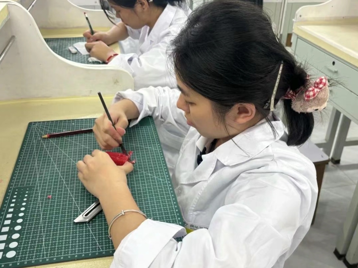 广州南华工贸技师学院 广州南华工贸技师学院