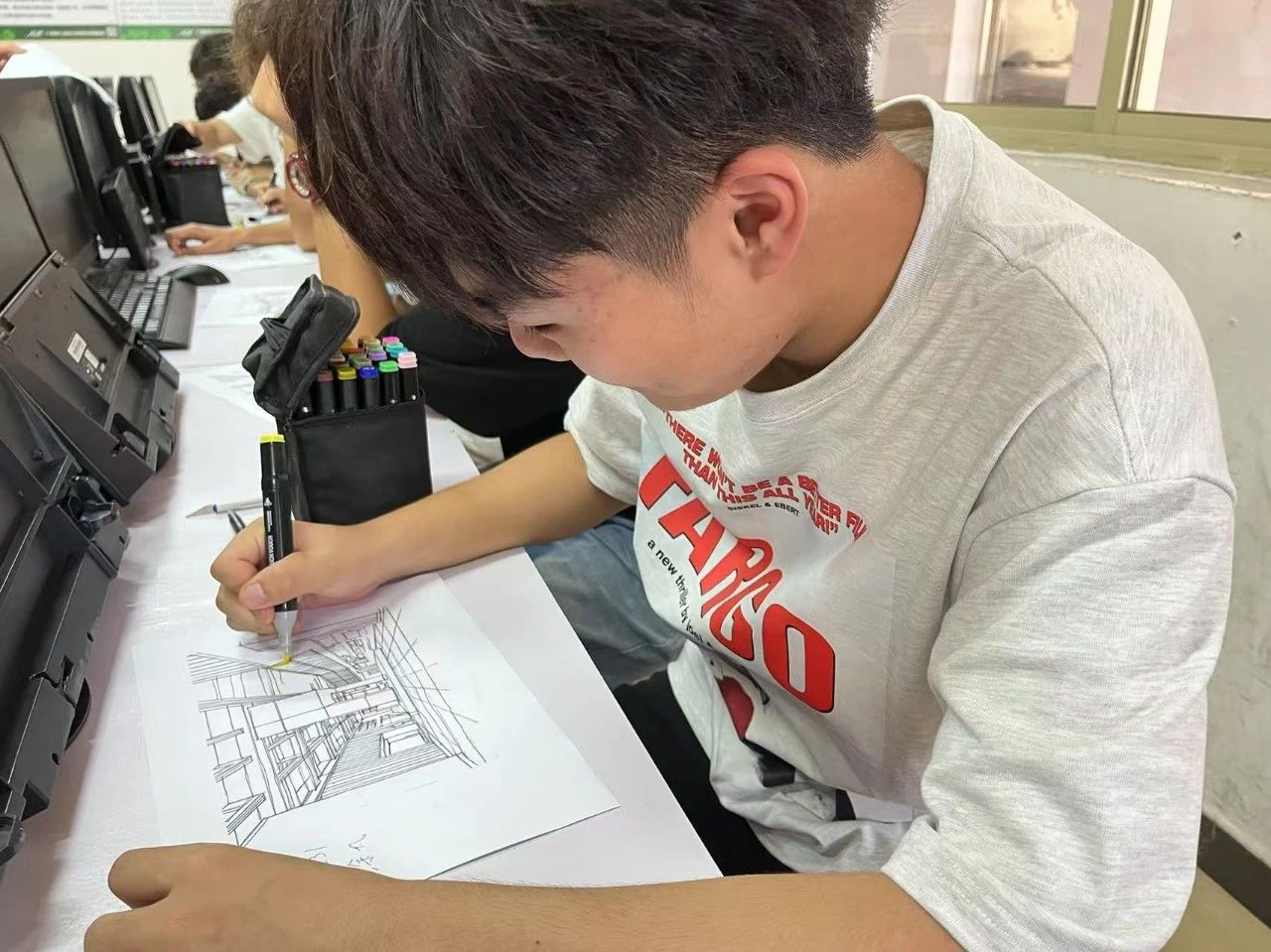 广州南华工贸技师学院