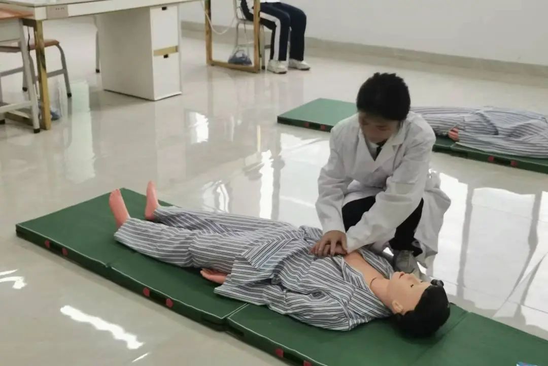 广州南华工贸技师学院